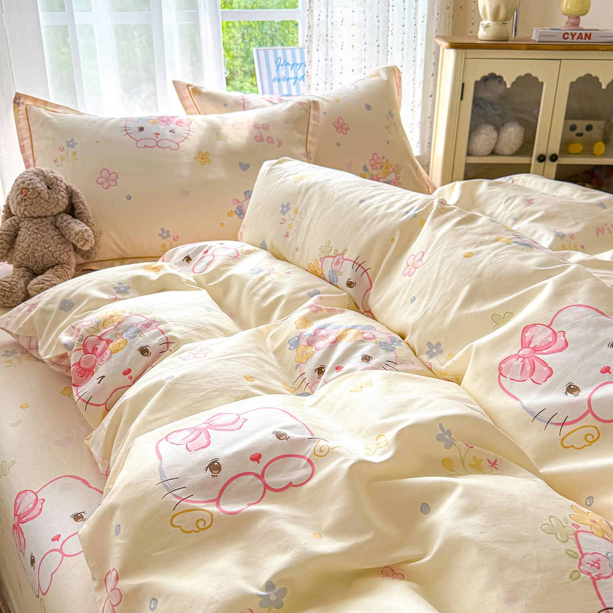 91家纺网 家纺一手货源 找家纺 红粉佳人家纺 2025春夏新款全棉纯棉12868纯棉单被套 花花猫咪