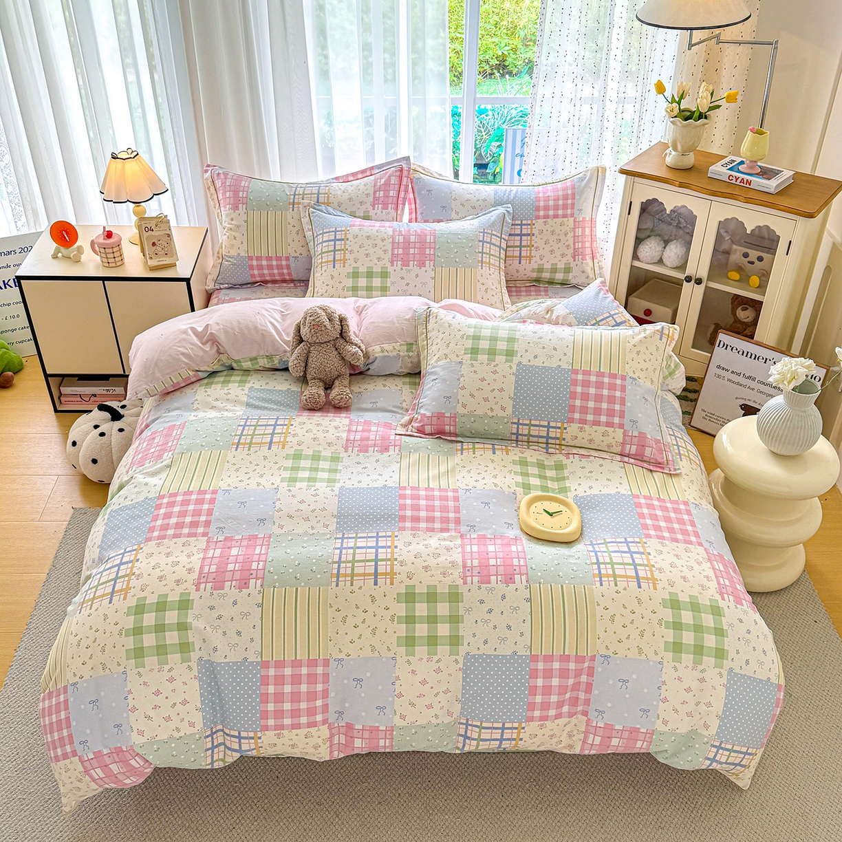 91家纺网 家纺一手货源 找家纺 红粉佳人家纺 2025春夏新款全棉纯棉12868纯棉单被套 花笺拼布