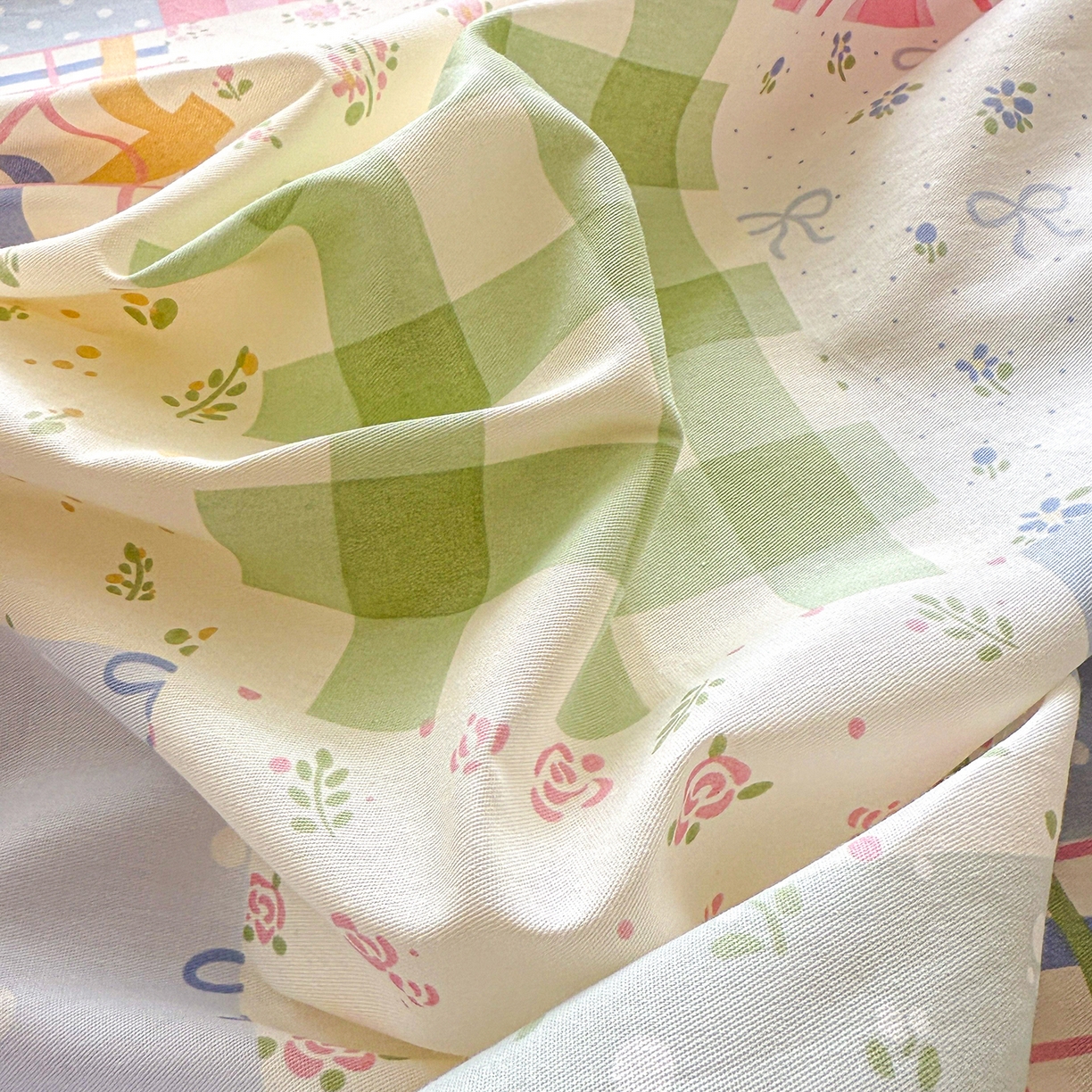 91家纺网 家纺一手货源 找家纺 红粉佳人家纺 2025春夏新款全棉纯棉12868纯棉单被套 花笺拼布