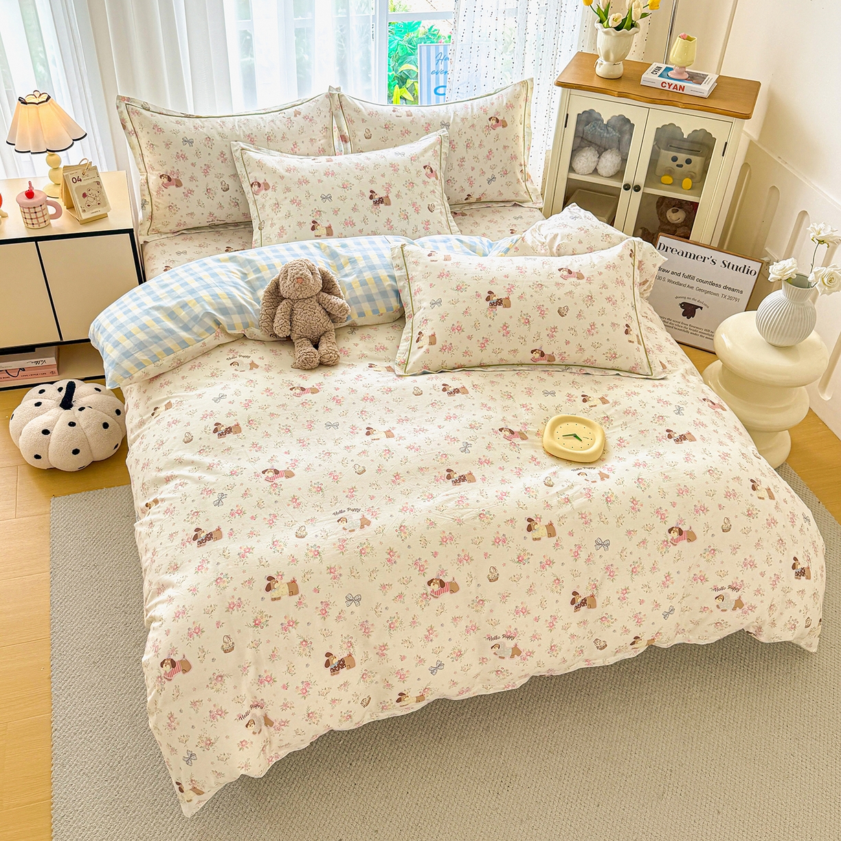 91家纺网 家纺一手货源 找家纺 红粉佳人家纺 2025春夏新款全棉纯棉12868纯棉单被套 花田小狗