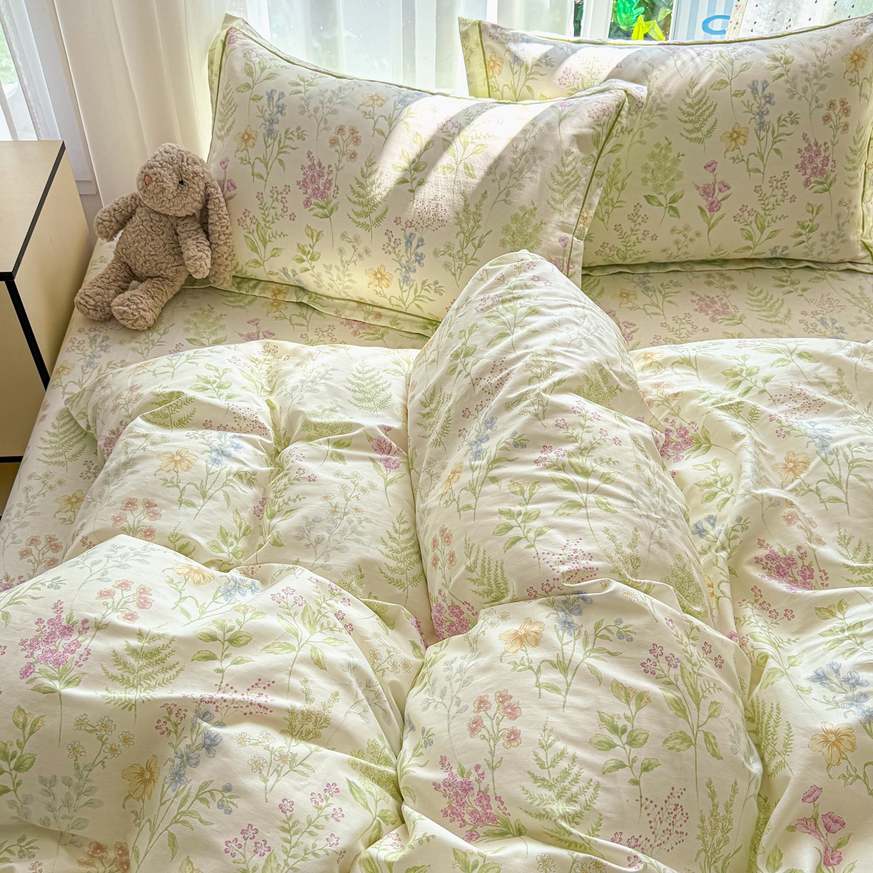 91家纺网 家纺一手货源 找家纺 红粉佳人家纺 2025春夏新款全棉纯棉12868纯棉单被套 漫步花语