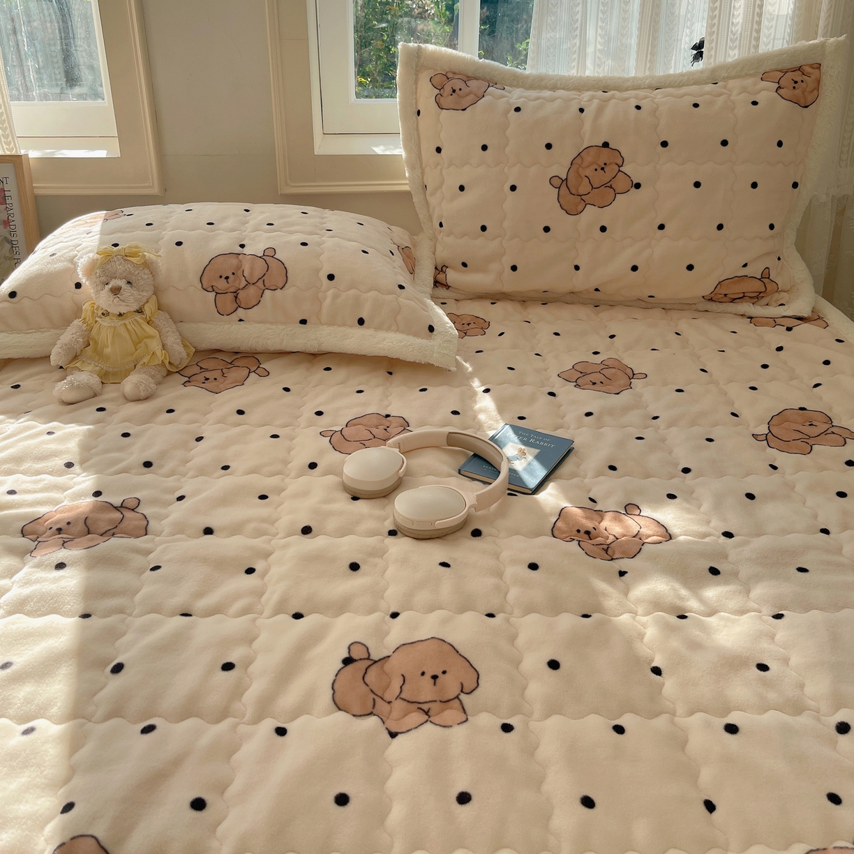 91家纺网 家纺一手货源 找家纺 （总）红嘴企鹅 2025新款高克重牛奶绒印花床护垫床褥