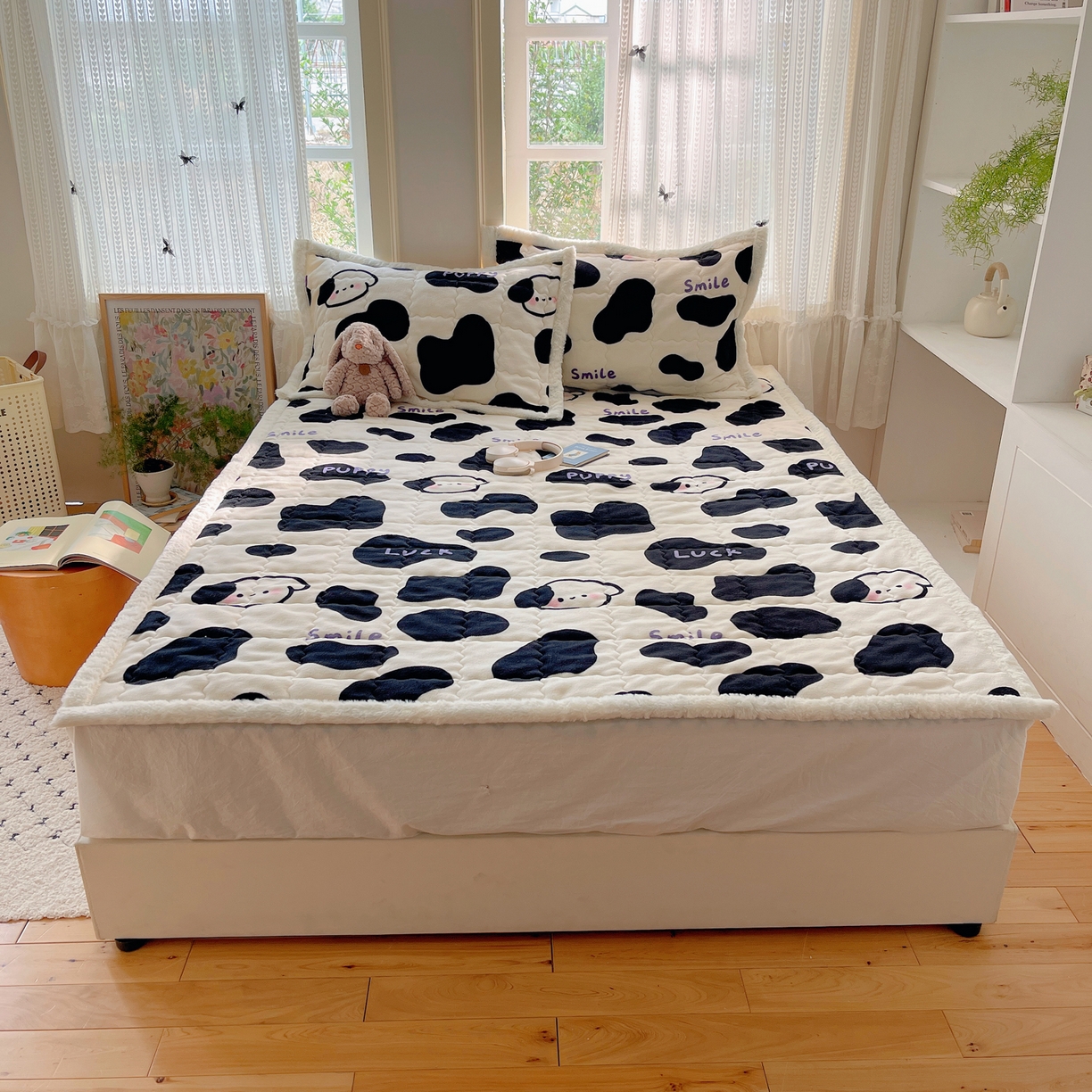 91家纺网 家纺一手货源 找家纺 （总）红嘴企鹅 2025新款高克重牛奶绒印花床护垫床褥