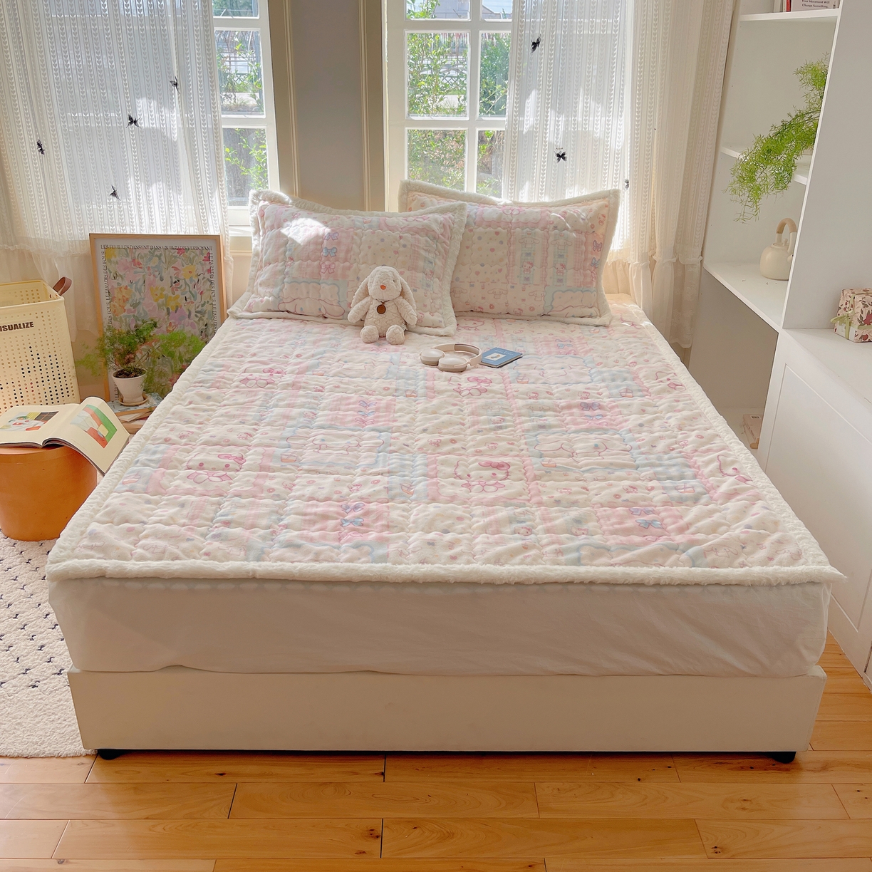 91家纺网 家纺一手货源 找家纺 （总）红嘴企鹅 2025新款高克重牛奶绒印花床护垫床褥