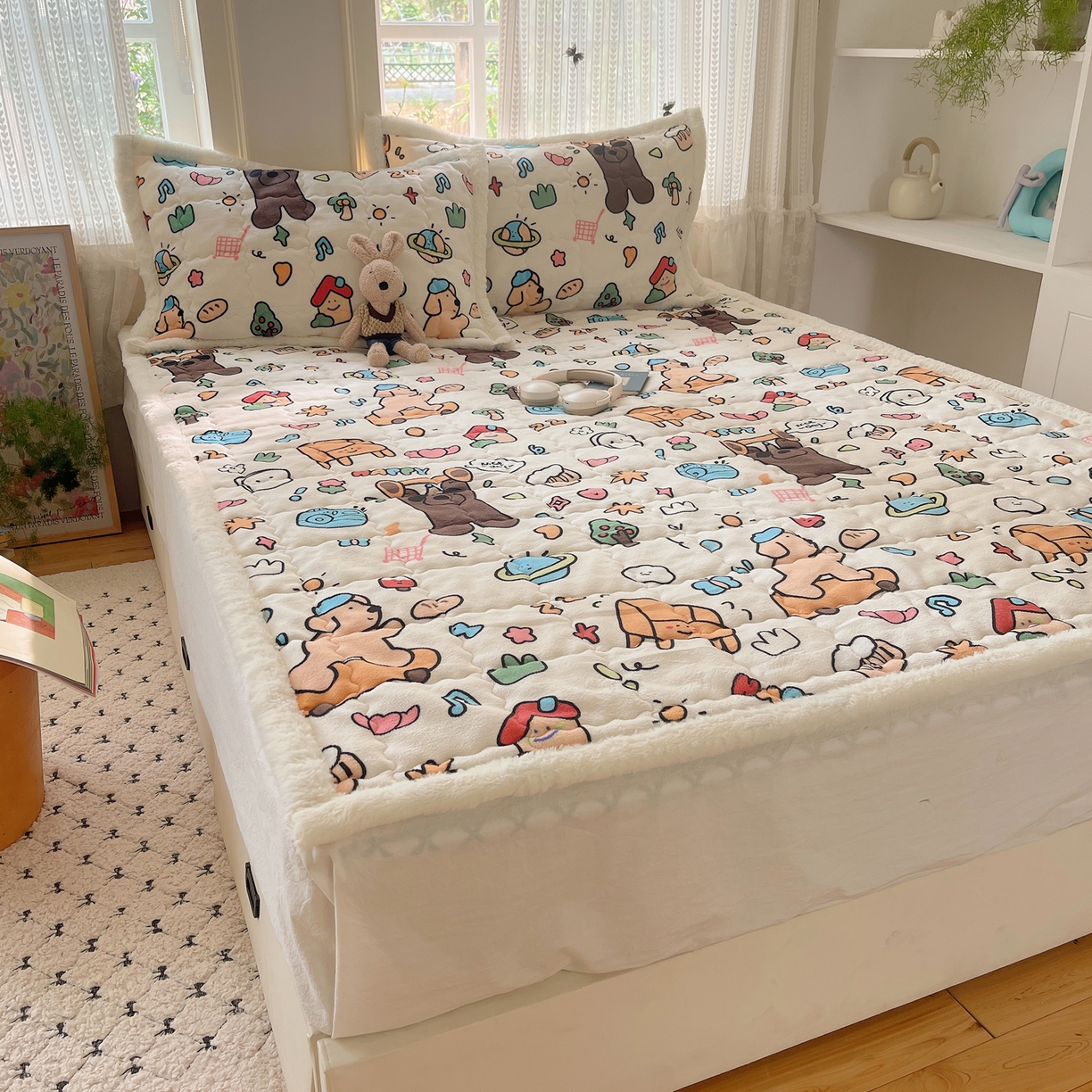 91家纺网 家纺一手货源 找家纺 红嘴企鹅 2025新款高克重牛奶绒印花床护垫床褥 大力