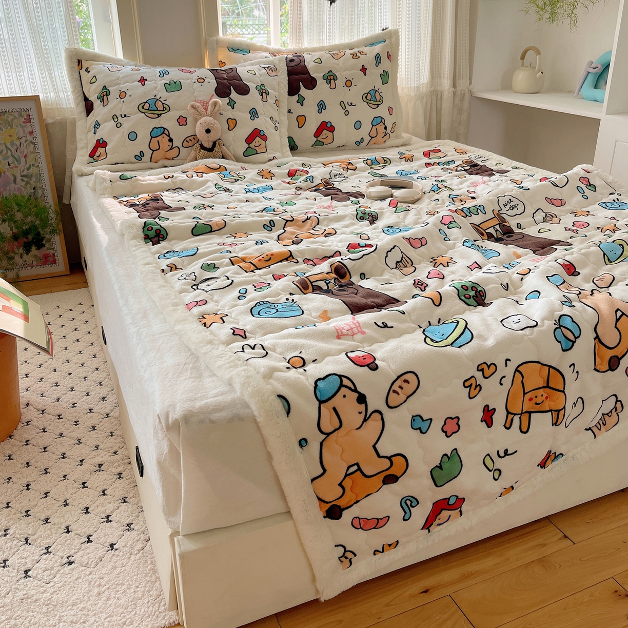 91家纺网 家纺一手货源 找家纺 红嘴企鹅 2025新款高克重牛奶绒印花床护垫床褥 大力