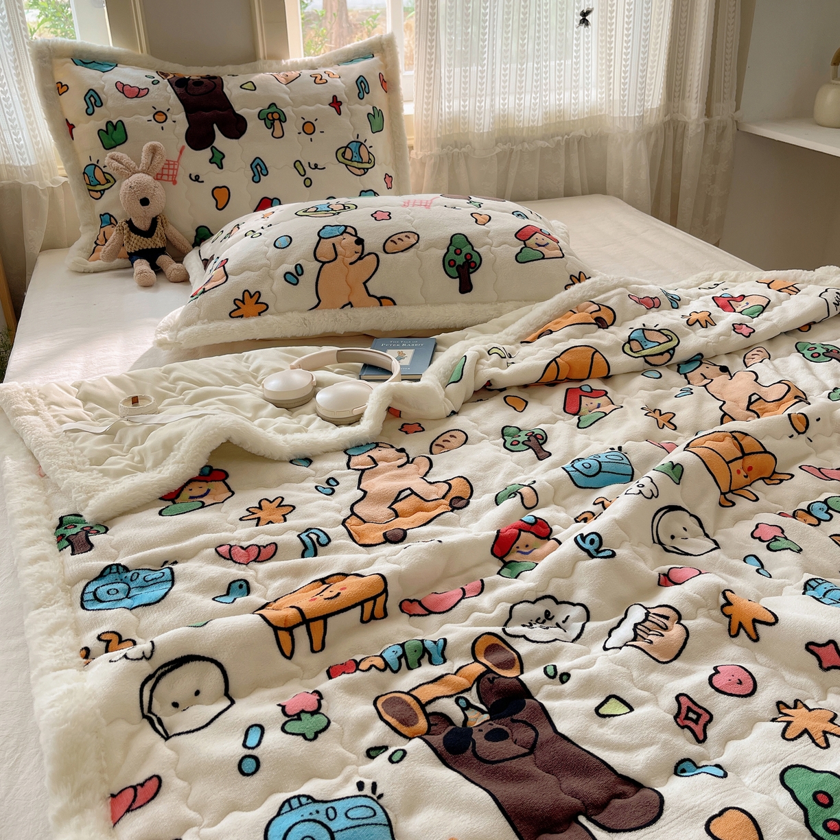 91家纺网 家纺一手货源 找家纺 红嘴企鹅 2025新款高克重牛奶绒印花床护垫床褥 大力