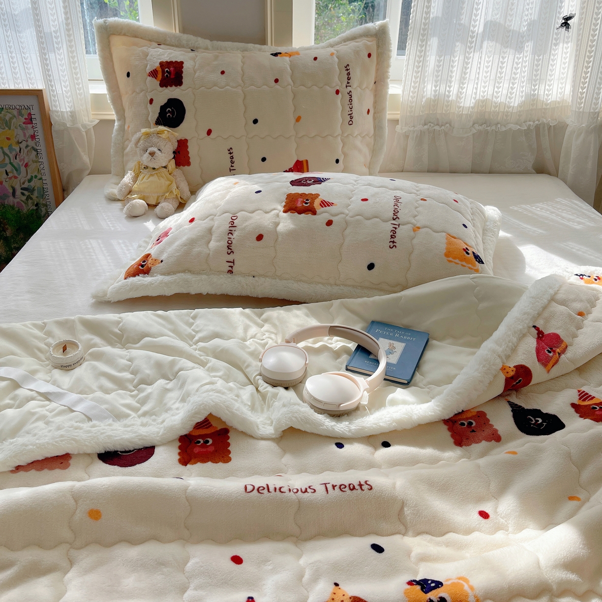 91家纺网 家纺一手货源 找家纺 红嘴企鹅 2025新款高克重牛奶绒印花床护垫床褥 点心