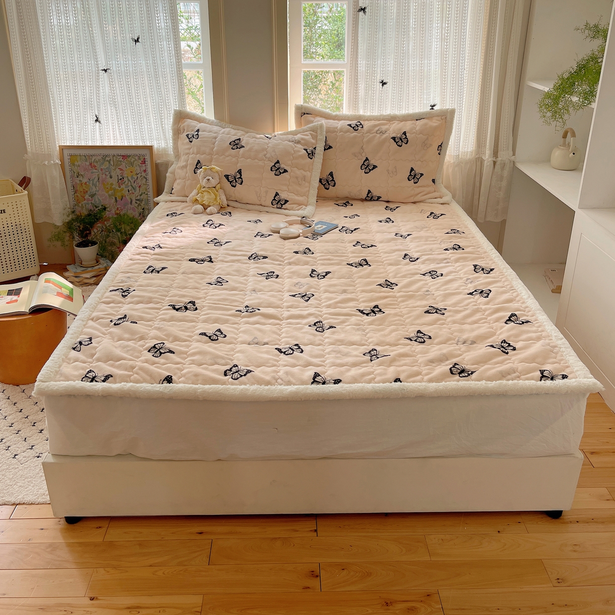 红嘴企鹅 2025新款高克重牛奶绒印花床护垫床褥 蝶梦