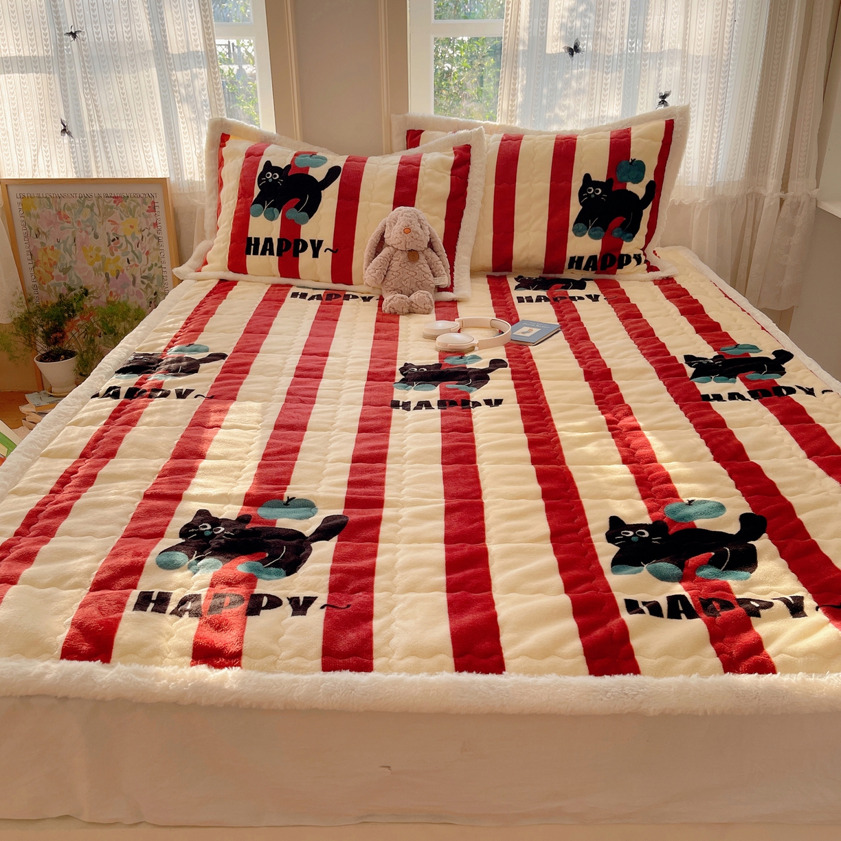 91家纺网 家纺一手货源 找家纺 红嘴企鹅 2025新款高克重牛奶绒印花床护垫床褥 平安猫