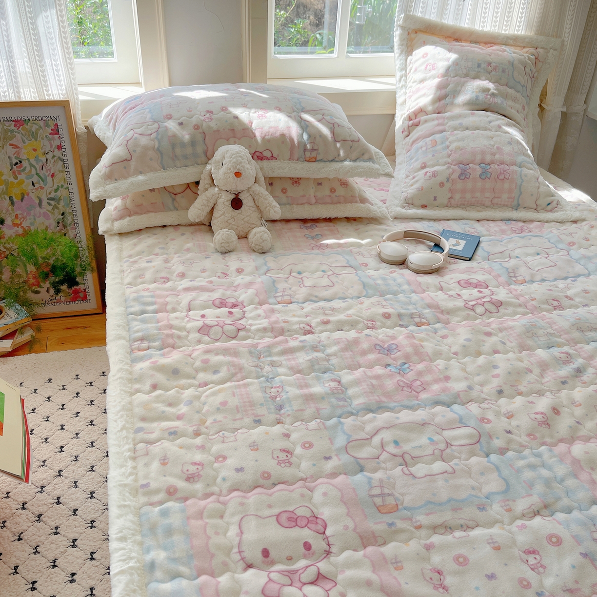 91家纺网 家纺一手货源 找家纺 红嘴企鹅 2025新款高克重牛奶绒印花床护垫床褥 少女猫咪