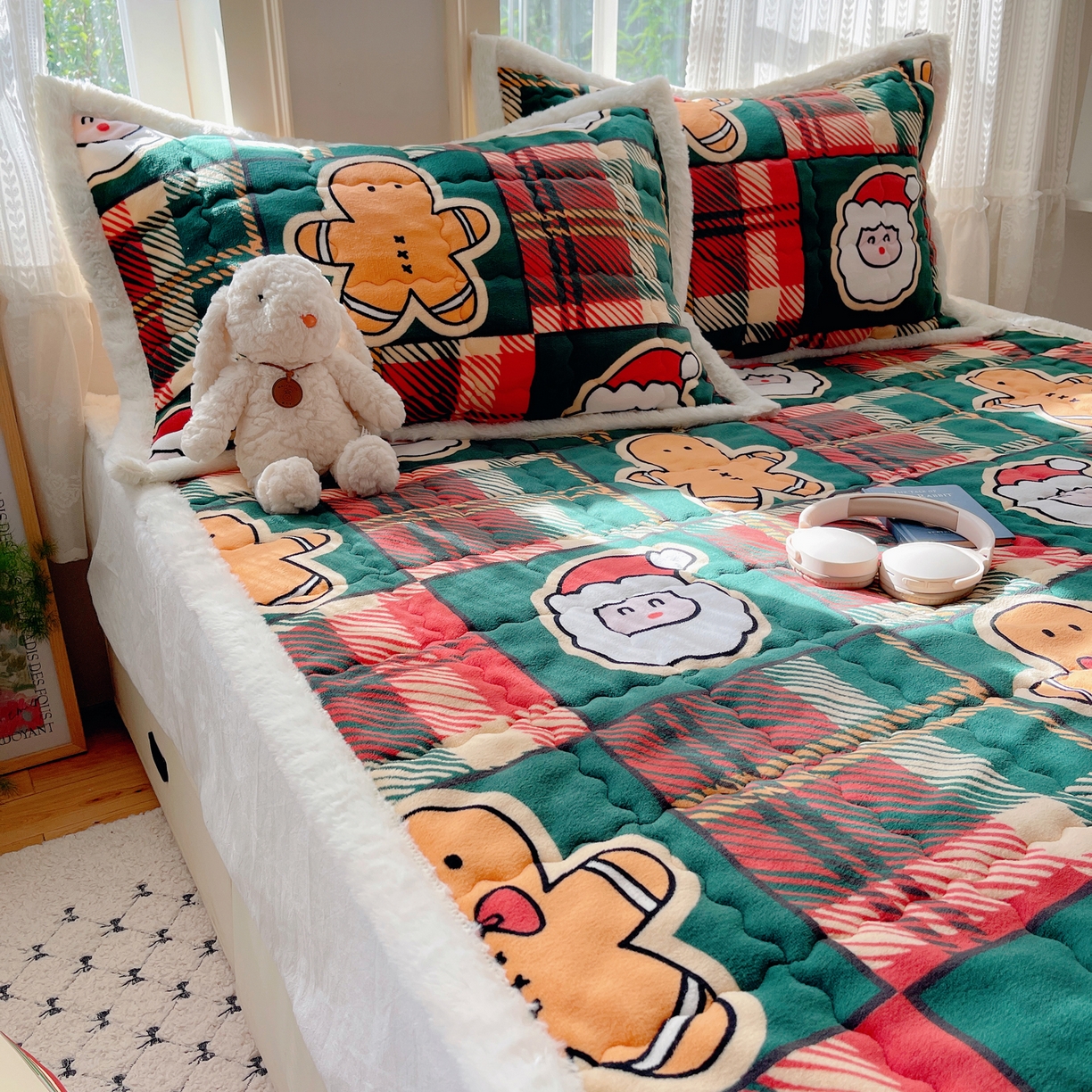 91家纺网 家纺一手货源 找家纺 红嘴企鹅 2025新款高克重牛奶绒印花床护垫床褥 圣诞老人