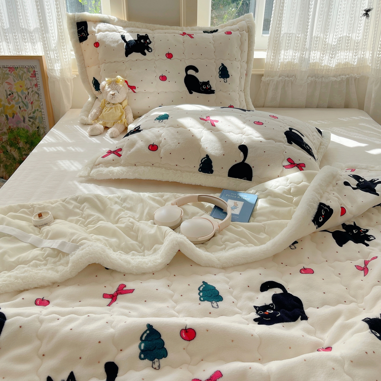 91家纺网 家纺一手货源 找家纺 红嘴企鹅 2025新款高克重牛奶绒印花床护垫床褥 圣诞猫