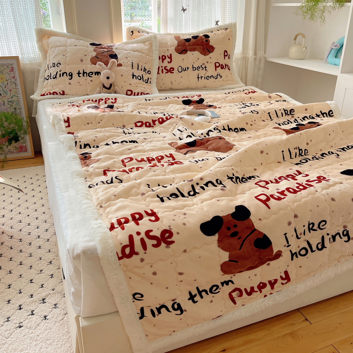 91家纺网 家纺一手货源 找家纺 红嘴企鹅 2025新款高克重牛奶绒印花床护垫床褥 淘气狗