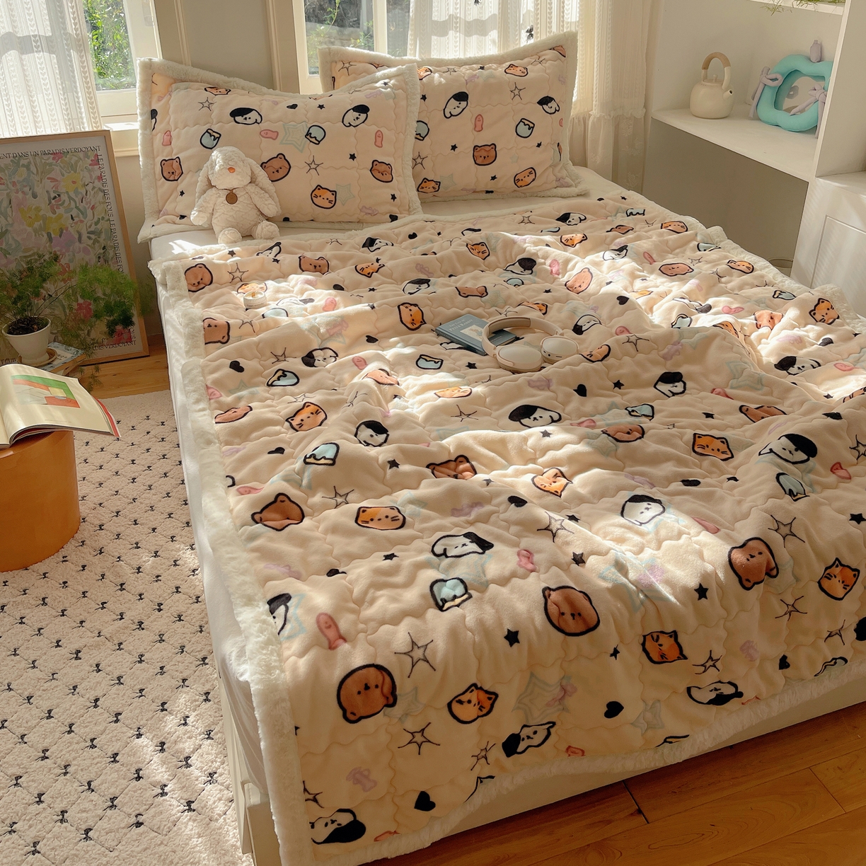 91家纺网 家纺一手货源 找家纺 红嘴企鹅 2025新款高克重牛奶绒印花床护垫床褥 星星乐园