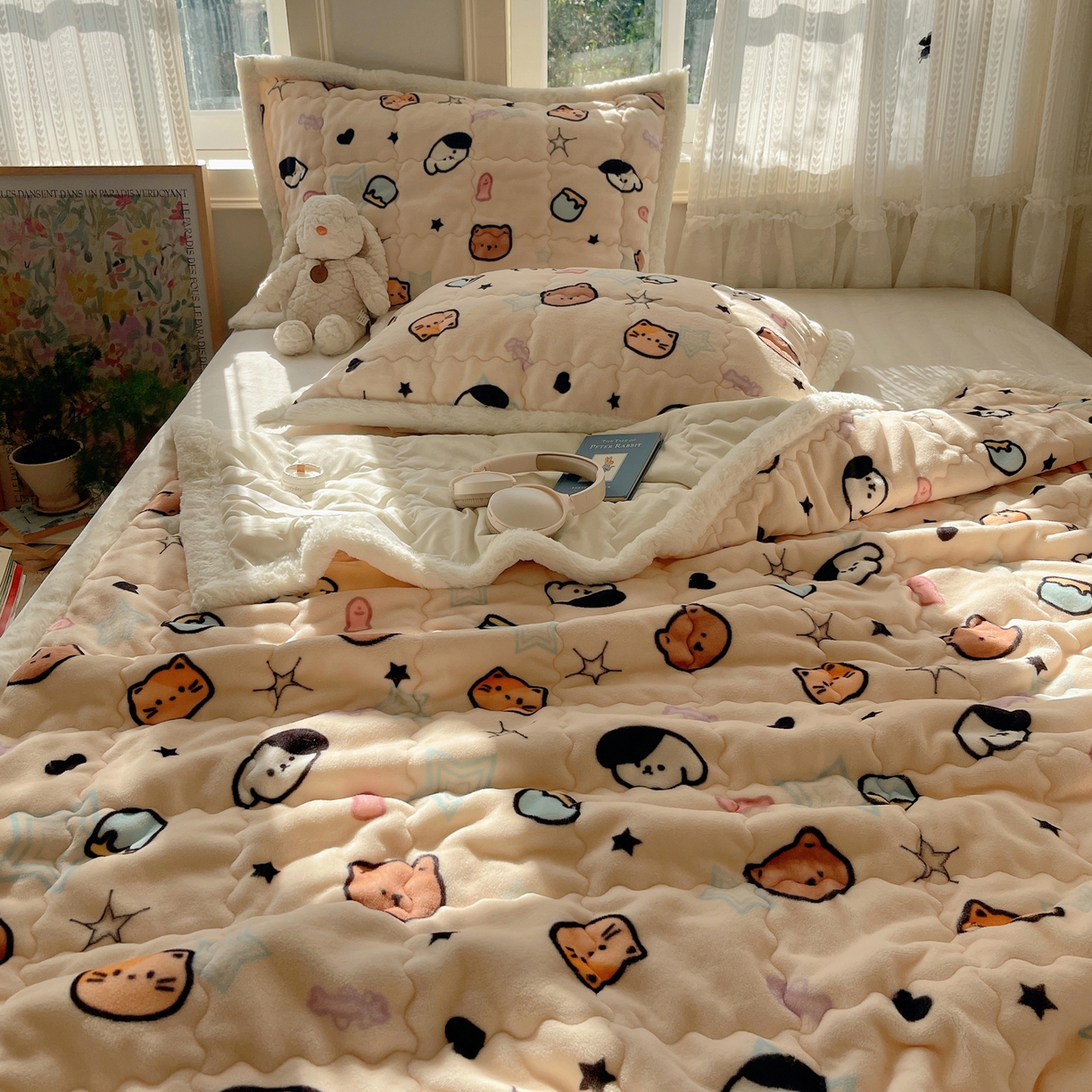 91家纺网 家纺一手货源 找家纺 红嘴企鹅 2025新款高克重牛奶绒印花床护垫床褥 星星乐园