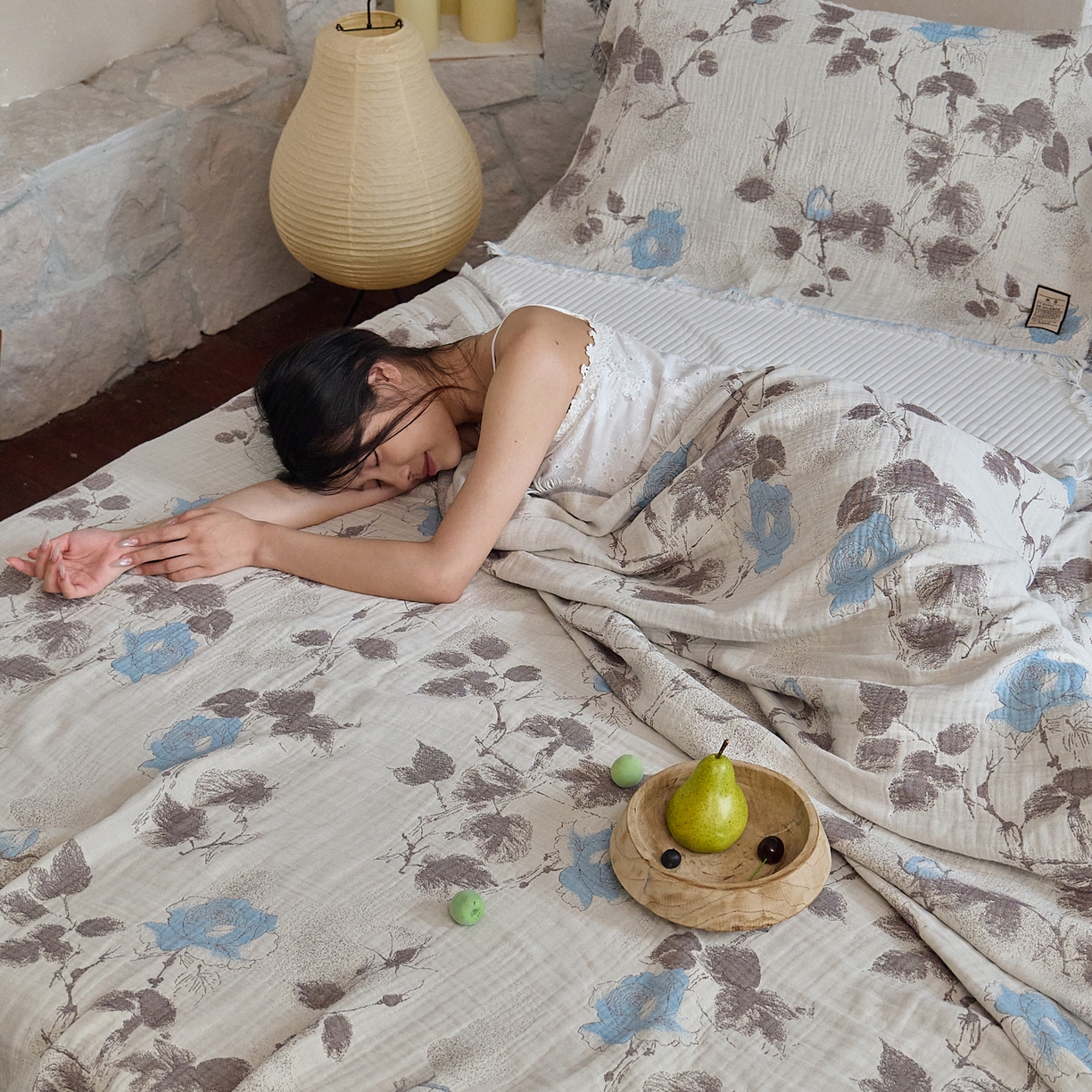 91家纺网 家纺一手货源 找家纺 沐瑟家纺 2025新款色织提花全棉流苏纱布枕巾 枝蘭