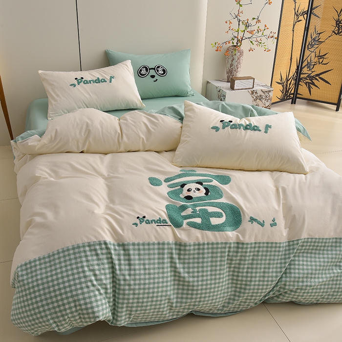 91家纺网 家纺一手货源 找家纺 炫拼家纺 2025新款A类全棉40支水洗棉毛巾绣四件套-卡通多巴胺 暴富