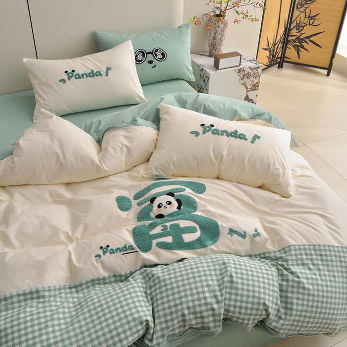 91家纺网 家纺一手货源 找家纺 炫拼家纺 2025新款A类全棉40支水洗棉毛巾绣四件套-卡通多巴胺 暴富