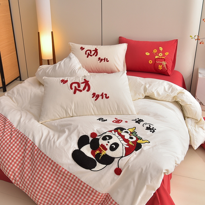 91家纺网 家纺一手货源 找家纺 炫拼家纺 2026新款A类全棉40支水洗棉毛巾绣四件套-卡通多巴胺 财源滚滚