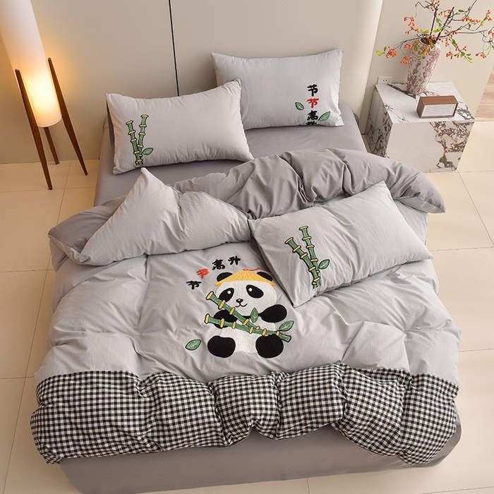 91家纺网 家纺一手货源 找家纺 炫拼家纺 2025新款A类全棉40支水洗棉毛巾绣四件套-卡通多巴胺 节节高升