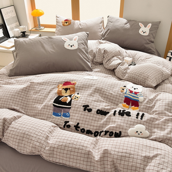 91家纺网 家纺一手货源 找家纺 炫拼家纺 2025新款A类全棉40支水洗棉毛巾绣四件套-卡通多巴胺 快乐伙伴