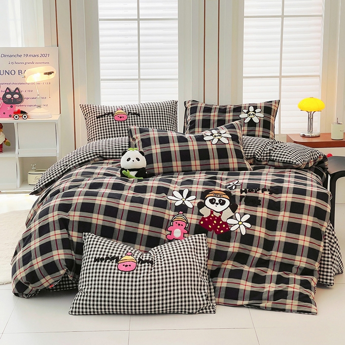 91家纺网 家纺一手货源 找家纺 炫拼家纺 2025新款A类全棉40支水洗棉毛巾绣四件套-卡通多巴胺 快乐时光