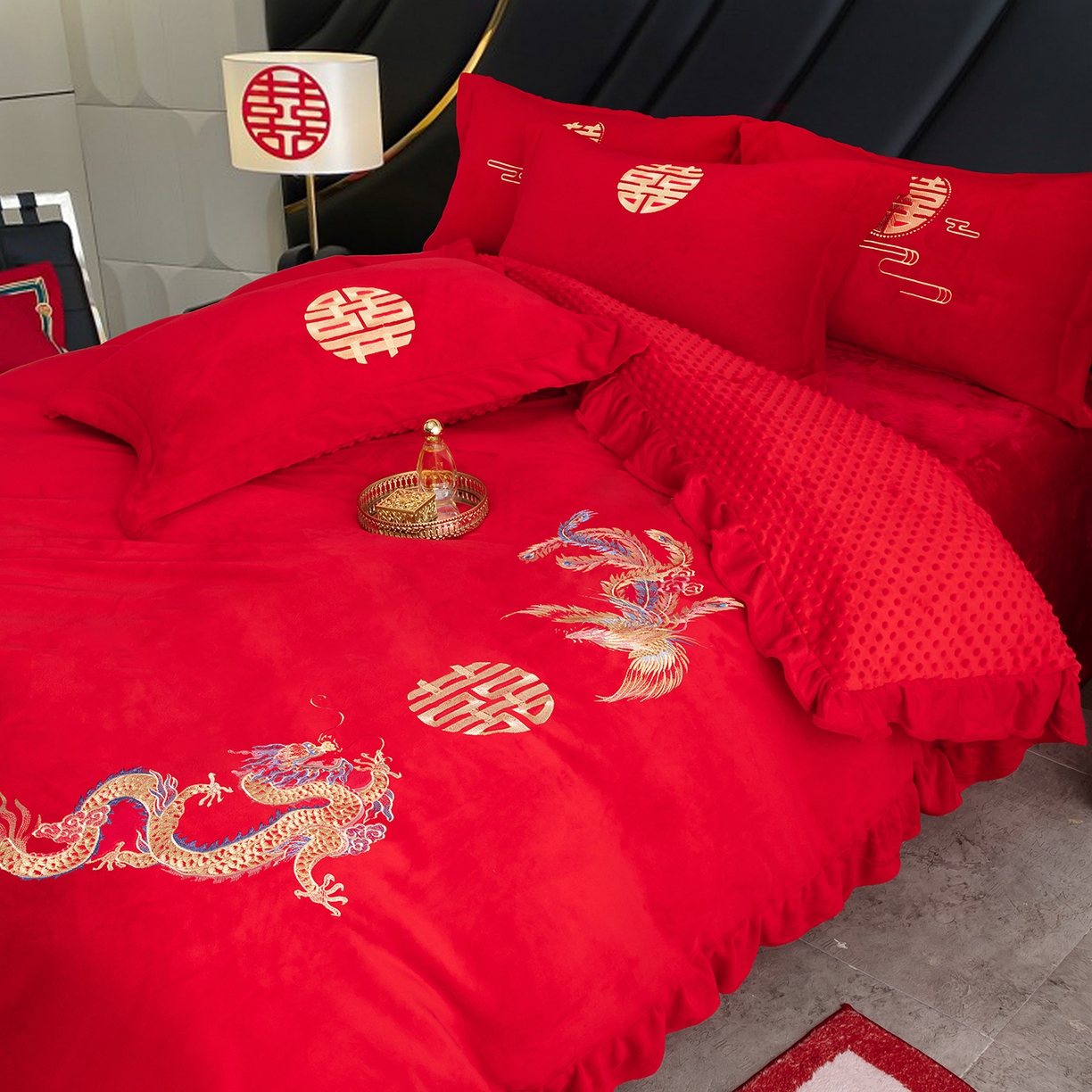 91家纺网 家纺一手货源 找家纺 卓缦家纺 2025新款牛奶绒豆豆绒婚庆四件套 龙悦凤鸣