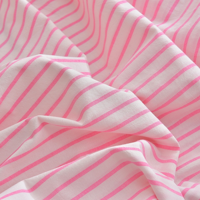 91家纺网 家纺一手货源 找家纺 炫拼家纺 2025新款A类全棉40支水洗棉毛巾绣四件套-卡通多巴胺 小黑熊