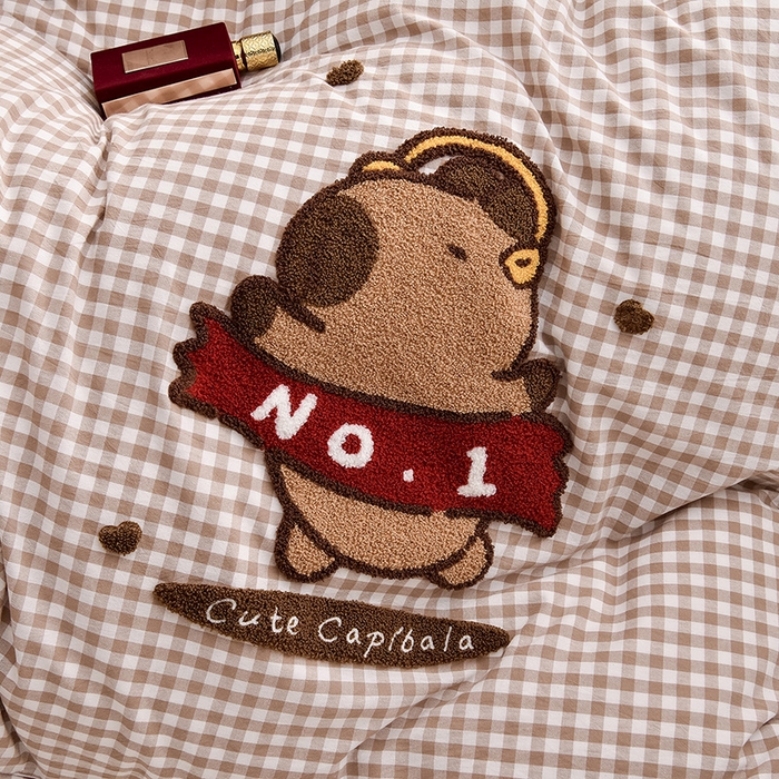 91家纺网 家纺一手货源 找家纺 炫拼家纺 2025新款A类全棉40支水洗棉毛巾绣四件套-卡通多巴胺 No-1