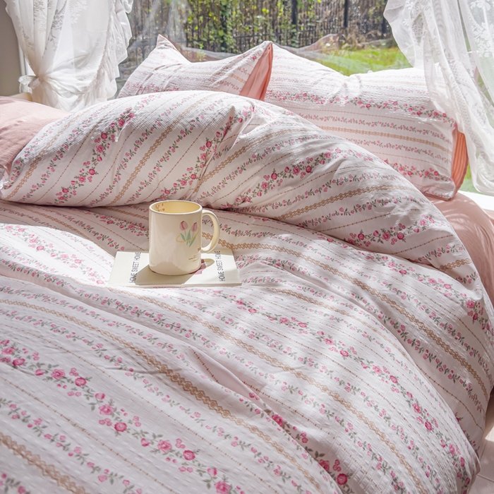 91家纺网 家纺一手货源 找家纺 王朝国际 2026新款直播电商热款彩竺棉四件套 粉黛