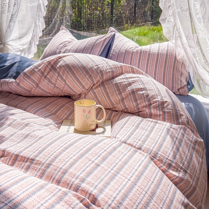 91家纺网 家纺一手货源 找家纺 王朝国际 2026新款直播电商热款彩竺棉四件套 洛川蓝