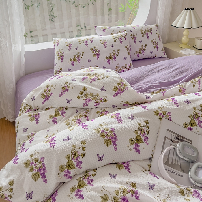 91家纺网 家纺一手货源 找家纺 王朝国际 2026新款直播电商热款彩竺棉四件套 葡萄架下