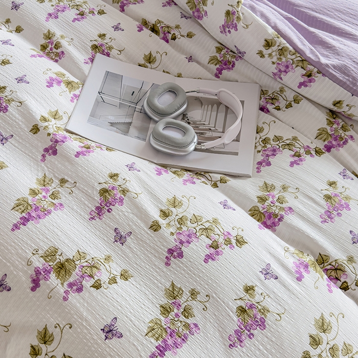 91家纺网 家纺一手货源 找家纺 王朝国际 2026新款直播电商热款彩竺棉四件套 葡萄架下