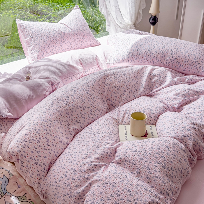 91家纺网 家纺一手货源 找家纺 王朝国际 2026新款直播电商热款彩竺棉四件套 粉泡芙