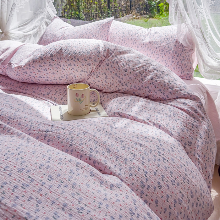 91家纺网 家纺一手货源 找家纺 王朝国际 2026新款直播电商热款彩竺棉四件套 粉泡芙