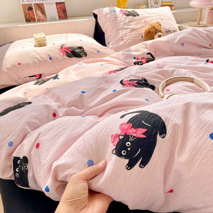 91家纺网 家纺一手货源 找家纺 维娜斯家纺 2025新款印花双层纱四件套亲肤柔软适合裸睡 欢乐猫咪