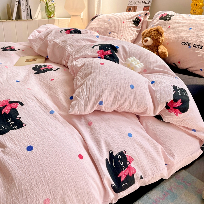 91家纺网 家纺一手货源 找家纺 维娜斯家纺 2025新款印花双层纱四件套亲肤柔软适合裸睡 欢乐猫咪