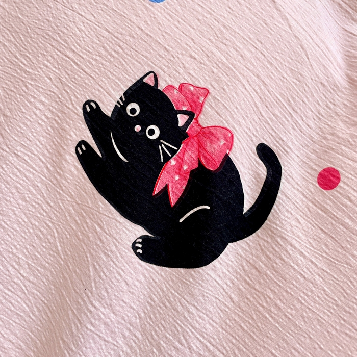 91家纺网 家纺一手货源 找家纺 维娜斯家纺 2025新款印花双层纱四件套亲肤柔软适合裸睡 欢乐猫咪