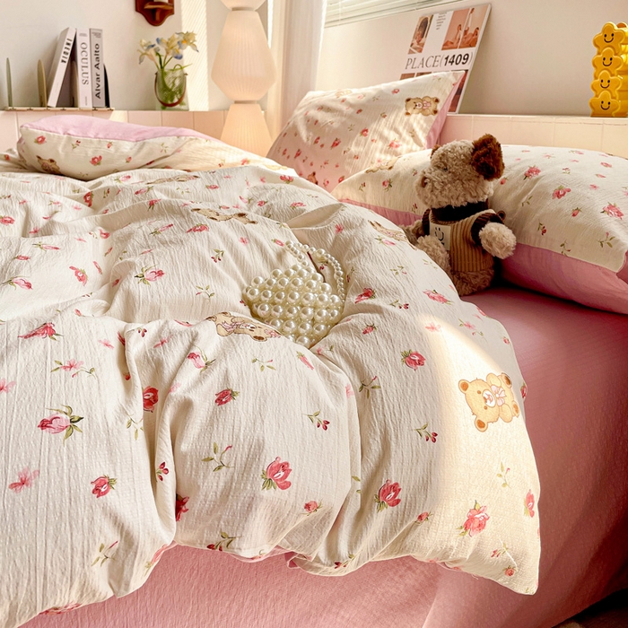 91家纺网 家纺一手货源 找家纺 维娜斯家纺 2025新款印花双层纱四件套亲肤柔软适合裸睡 小熊花园