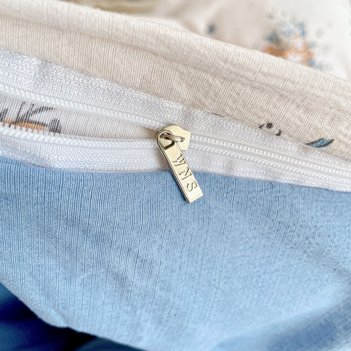 91家纺网 家纺一手货源 找家纺 维娜斯家纺 2025新款印花双层纱四件套亲肤柔软适合裸睡 悠然南山