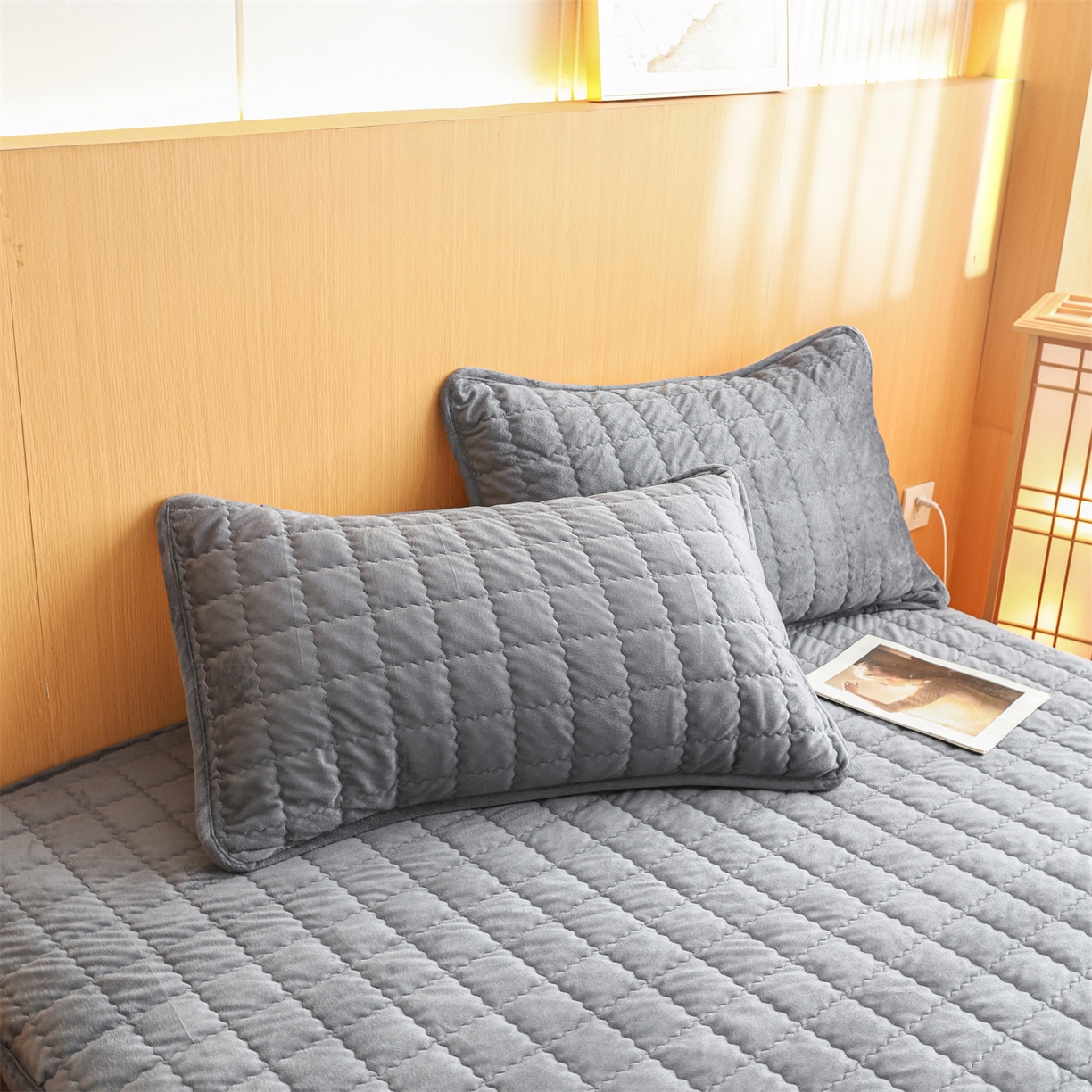 91家纺网 家纺一手货源 找家纺 潮邦创意家居 2025新款婴儿绒夹棉床笠单品单件床垫保护套 星空灰