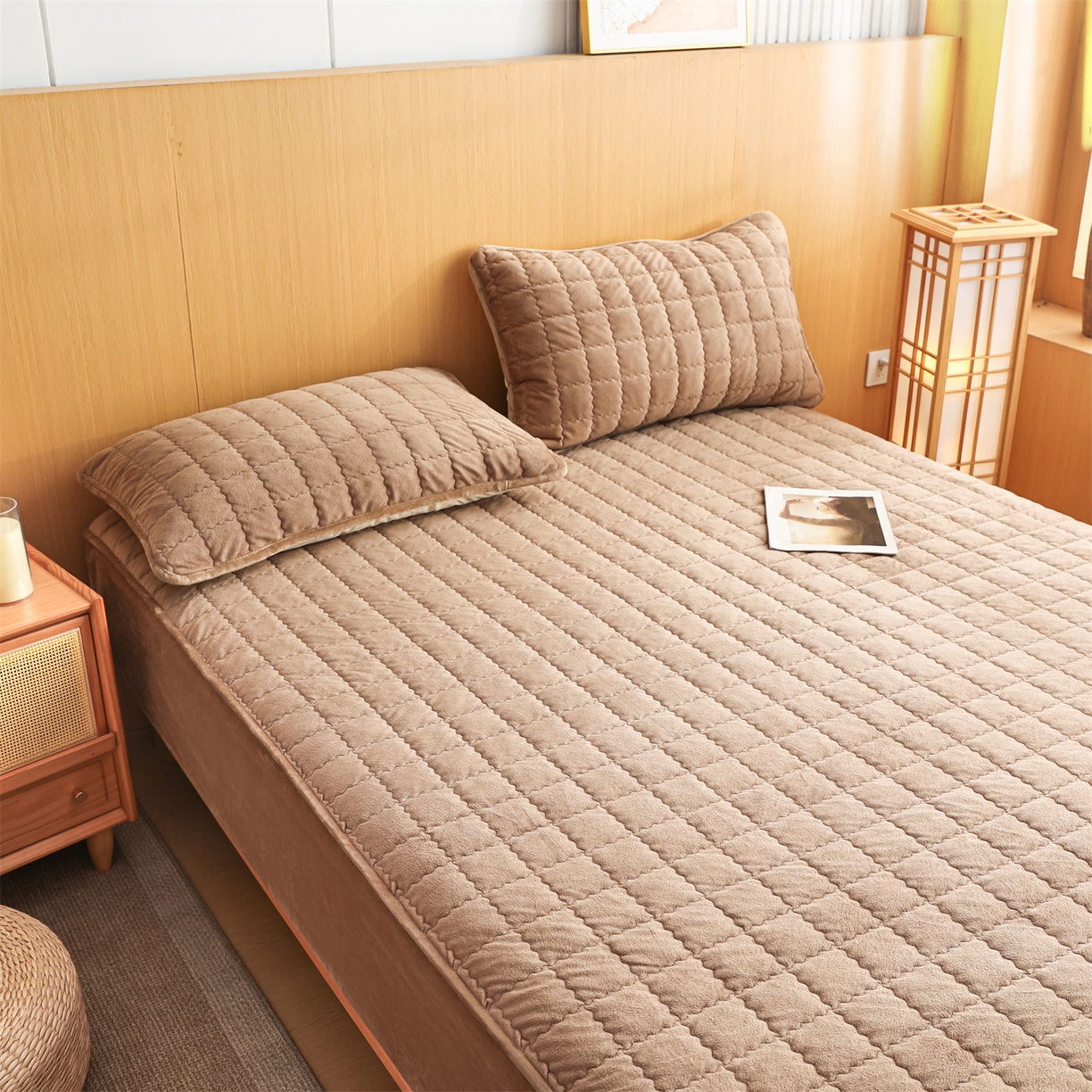 91家纺网 家纺一手货源 找家纺 潮邦创意家居 2025新款婴儿绒夹棉床笠单品单件床垫保护套 卡其