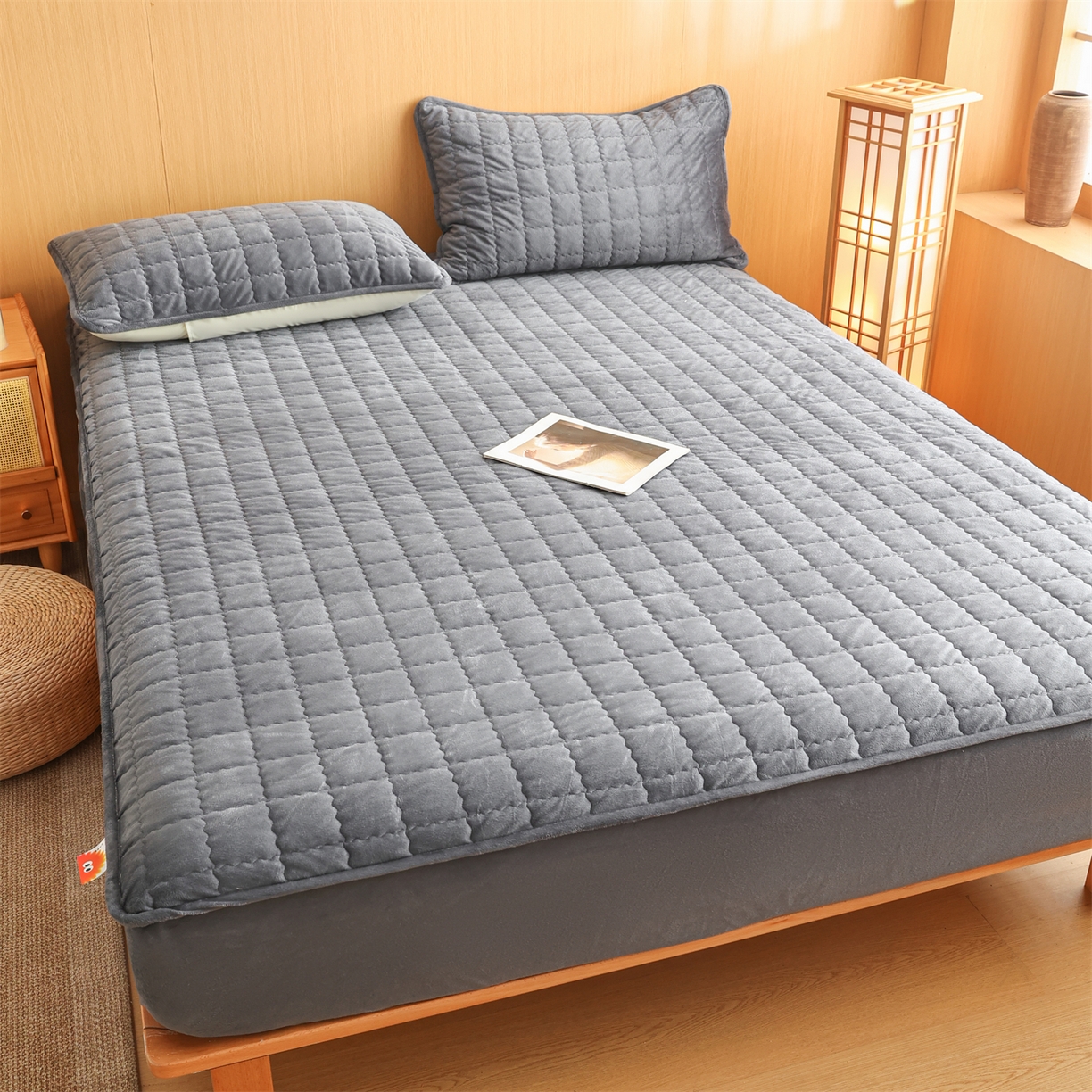 91家纺网 家纺一手货源 找家纺 潮邦创意家居 2025新款婴儿绒夹棉床笠单品单件床垫保护套 星空灰