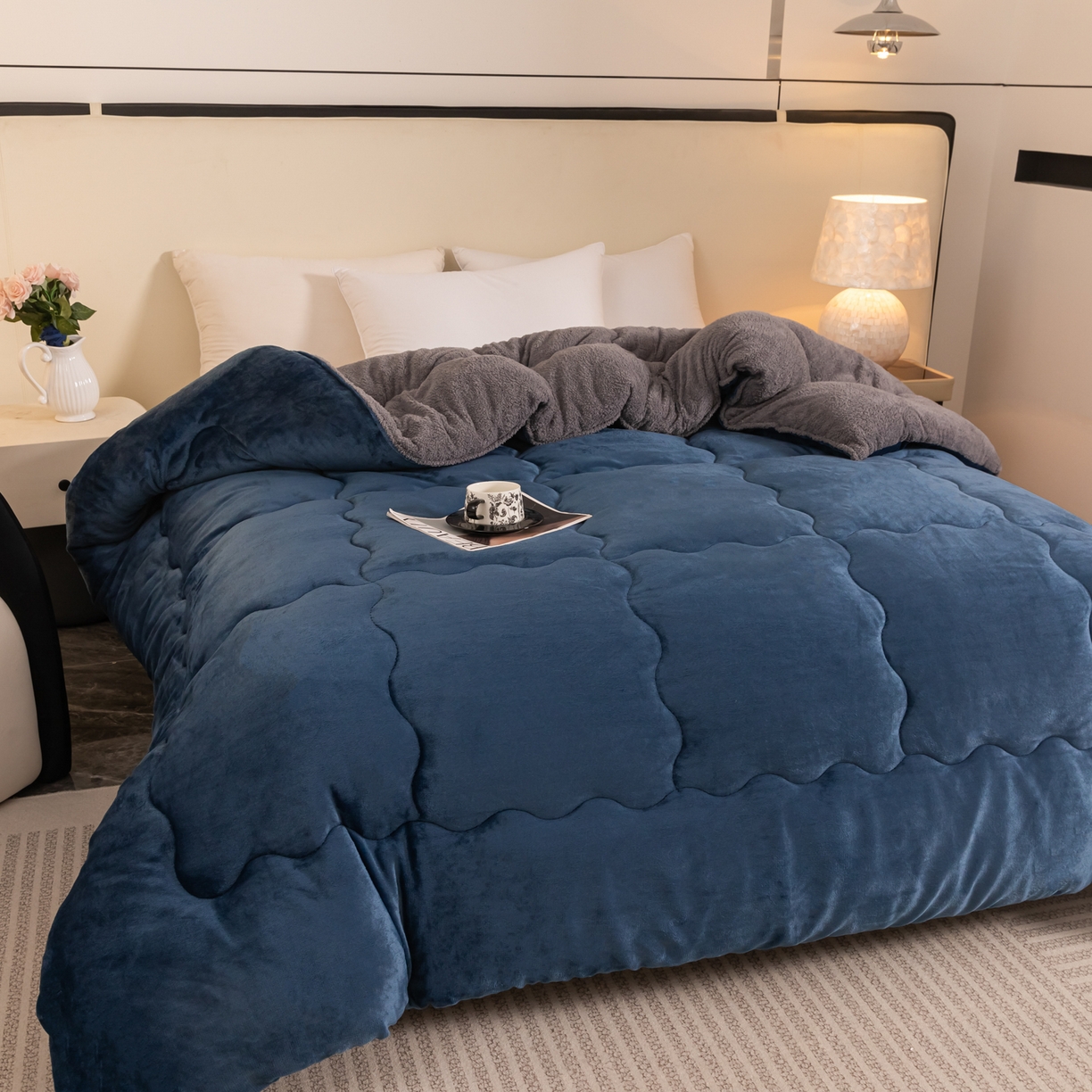 91家纺网 家纺一手货源 找家纺 （总）永耀家纺 2025新款牛奶绒冬被羊羔绒被子跨境外贸电商直播网销供货