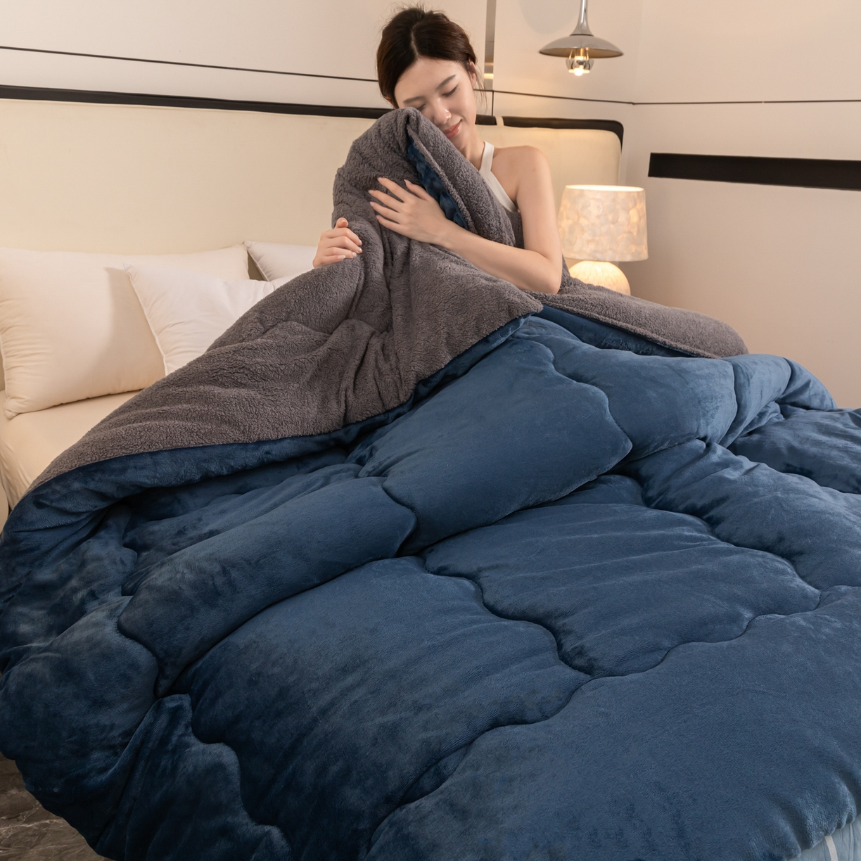 91家纺网 家纺一手货源 找家纺 （总）永耀家纺 2025新款牛奶绒冬被羊羔绒被子跨境外贸电商直播网销供货