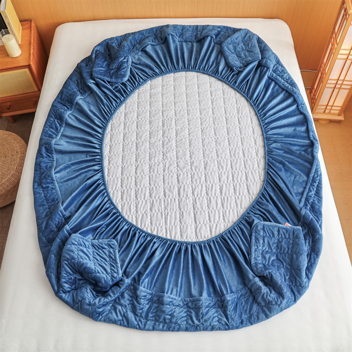 91家纺网 家纺一手货源 找家纺 潮邦创意家居 2025新款婴儿绒夹棉床笠单品单件床垫保护套 宾利蓝