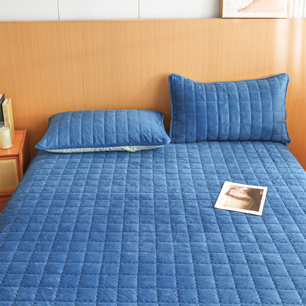 91家纺网 家纺一手货源 找家纺 潮邦创意家居 2025新款婴儿绒夹棉床笠单品单件床垫保护套 宾利蓝