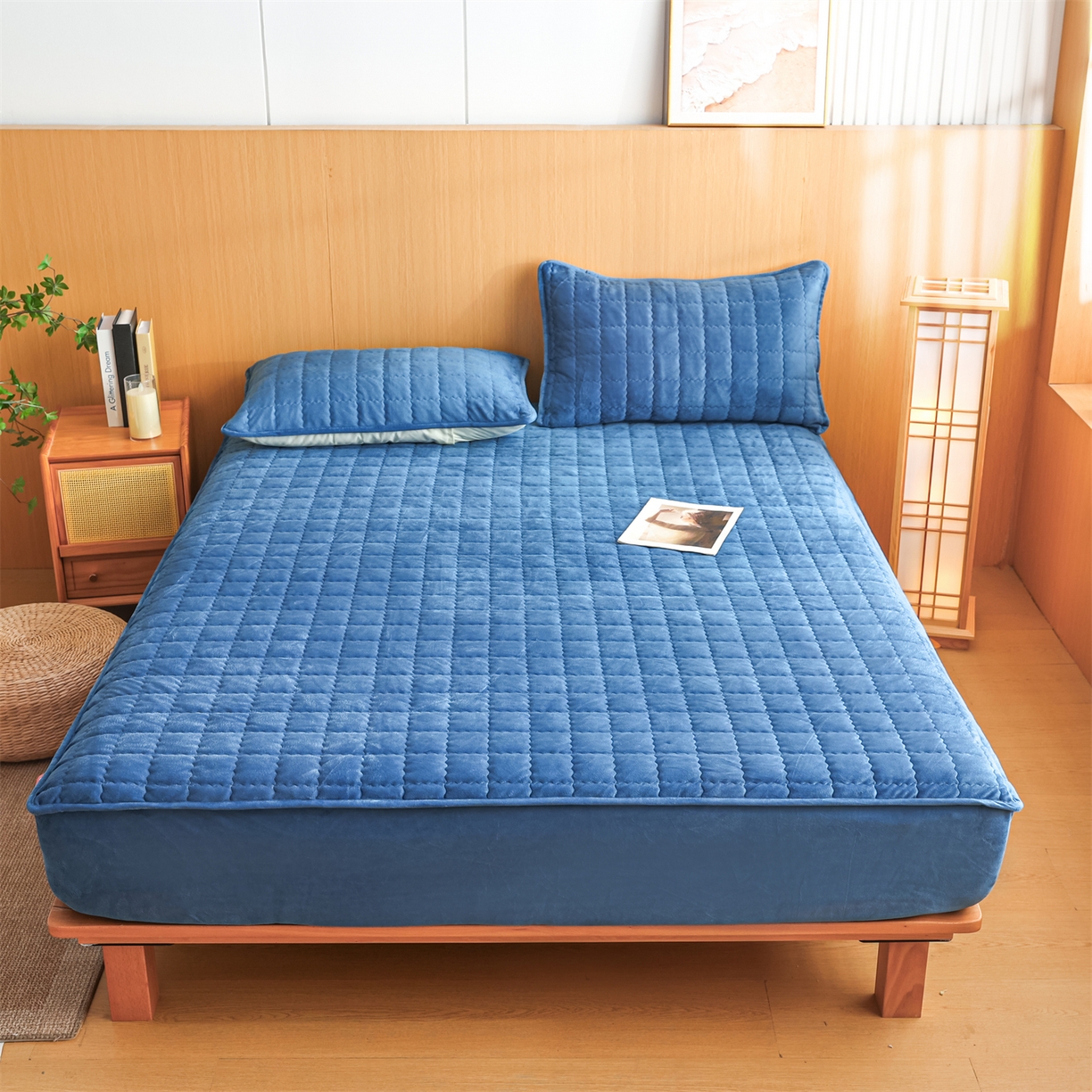 91家纺网 家纺一手货源 找家纺 潮邦创意家居 2025新款婴儿绒夹棉床笠单品单件床垫保护套 宾利蓝