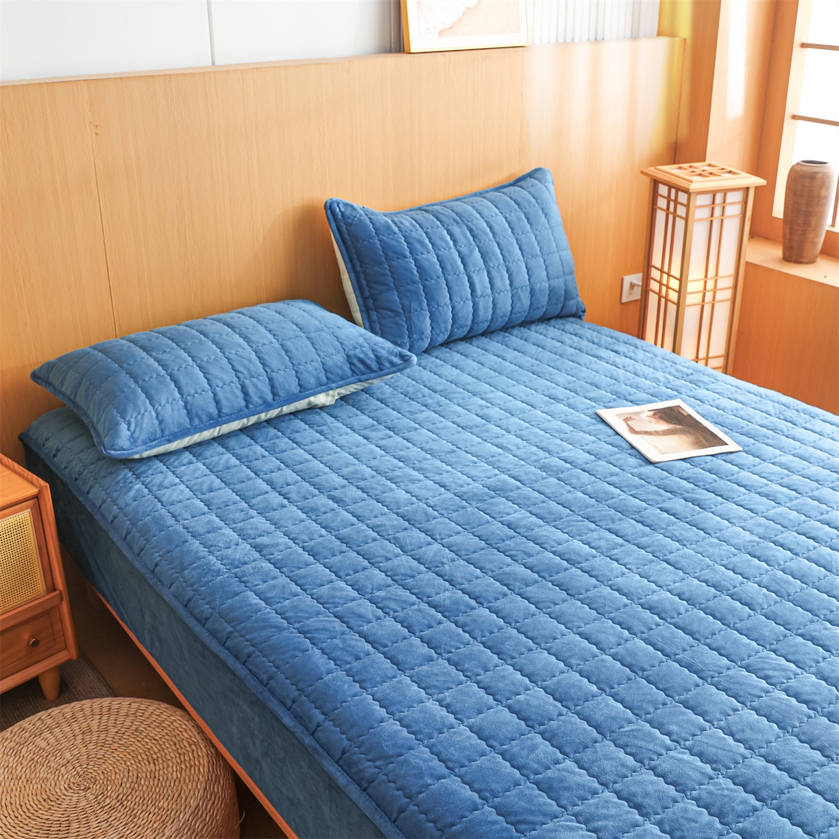 91家纺网 家纺一手货源 找家纺 潮邦创意家居 2025新款婴儿绒夹棉床笠单品单件床垫保护套 宾利蓝